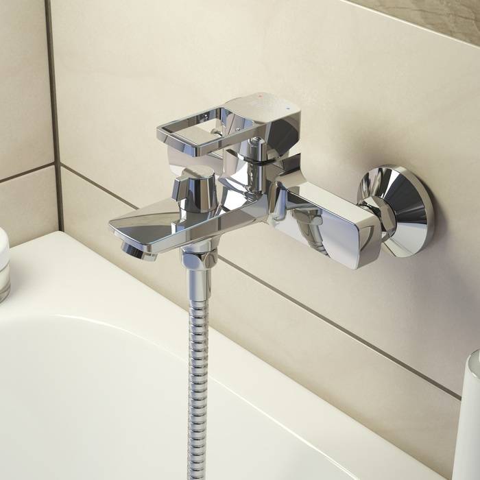 Смеситель для ванны Bild BILSB00i02WA  IDDIS