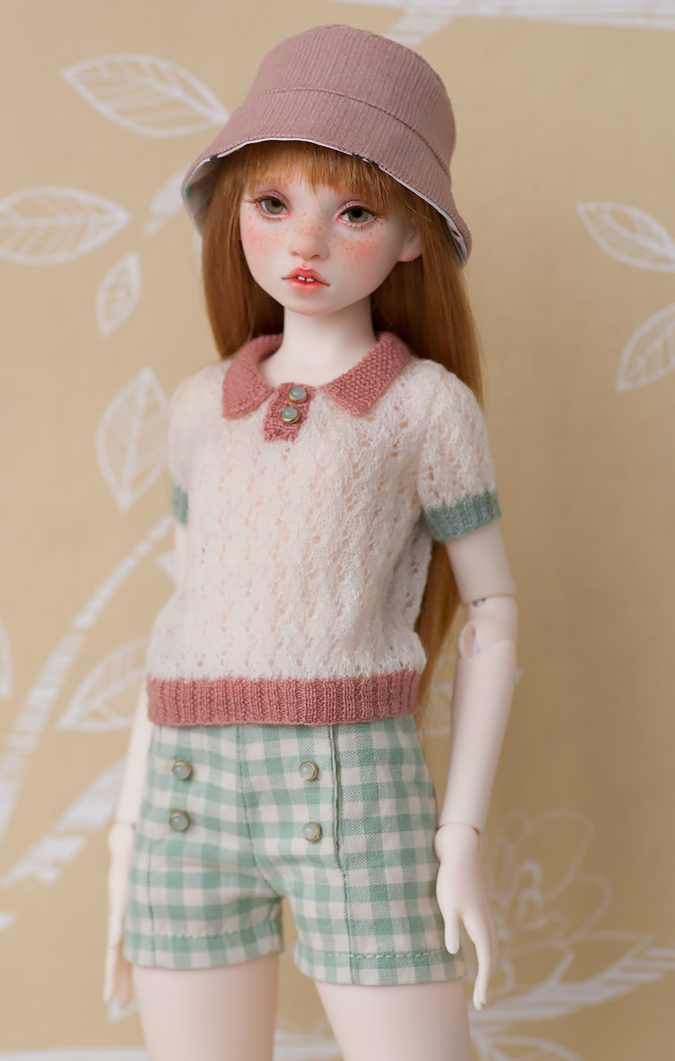 Persimmon knits MSD outfit