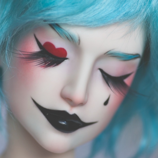 Aishat head OOAK Harlequin