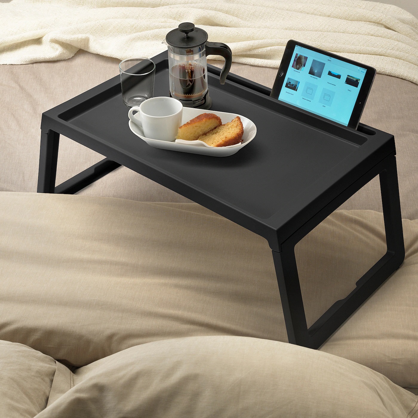 KLIPSK IKEA КЛИПСК Поднос на ножках, черный  (ТОВАР ВЫШЕЛ ИЗ АССОРТИМЕНТА)