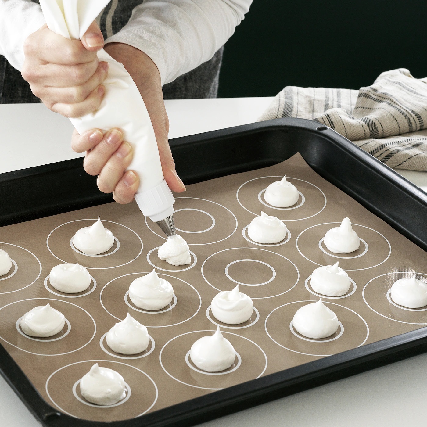 BAKTRADITION IKEA БАКТРАДИТИОН Коврик для выпечки, бежевый41x31 см