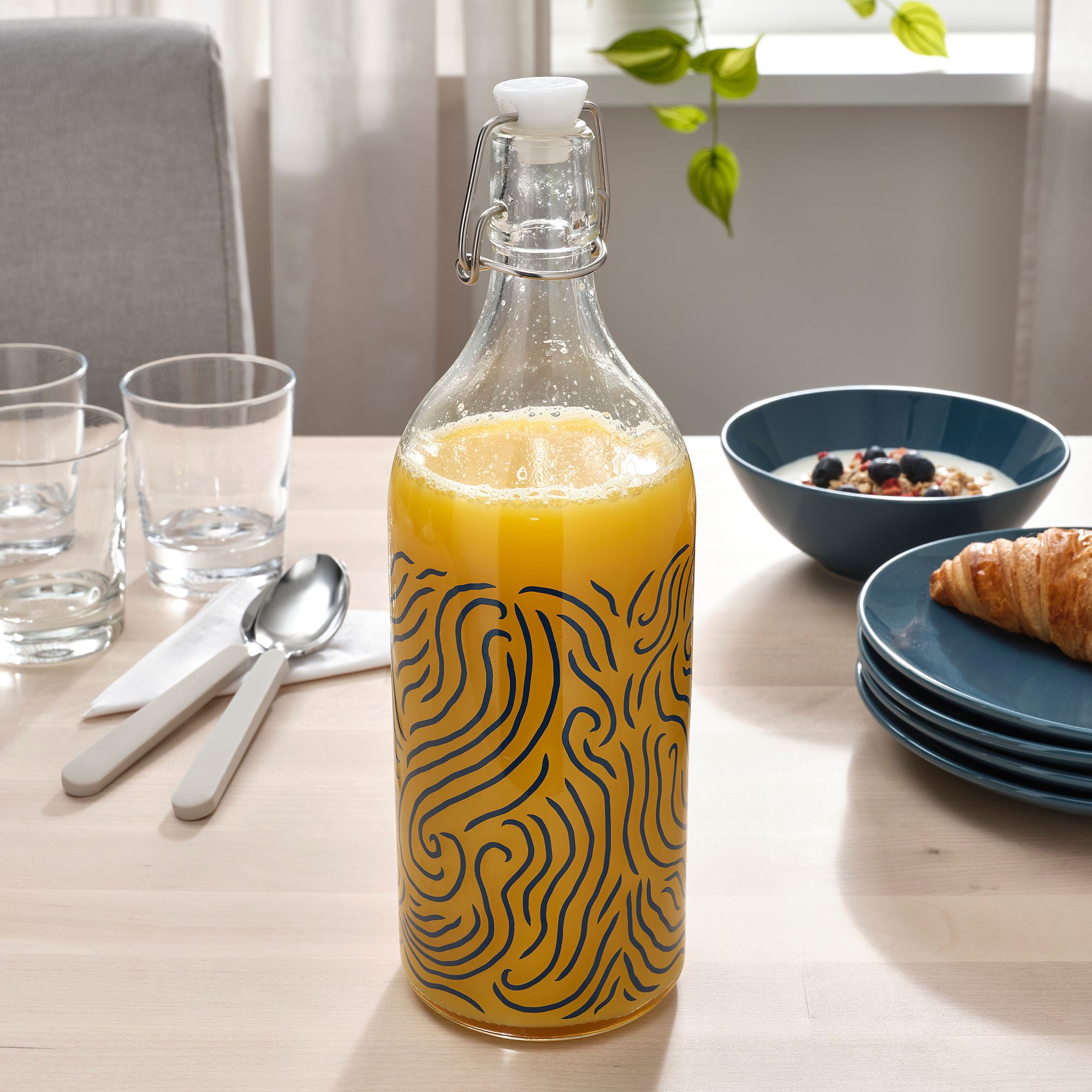 KORKEN IKEA КОРКЕН Бутылка с пробкой, с рисунком/синий 1 л  (ТОВАР ВЫШЕЛ ИЗ АССОРТИМЕНТА)