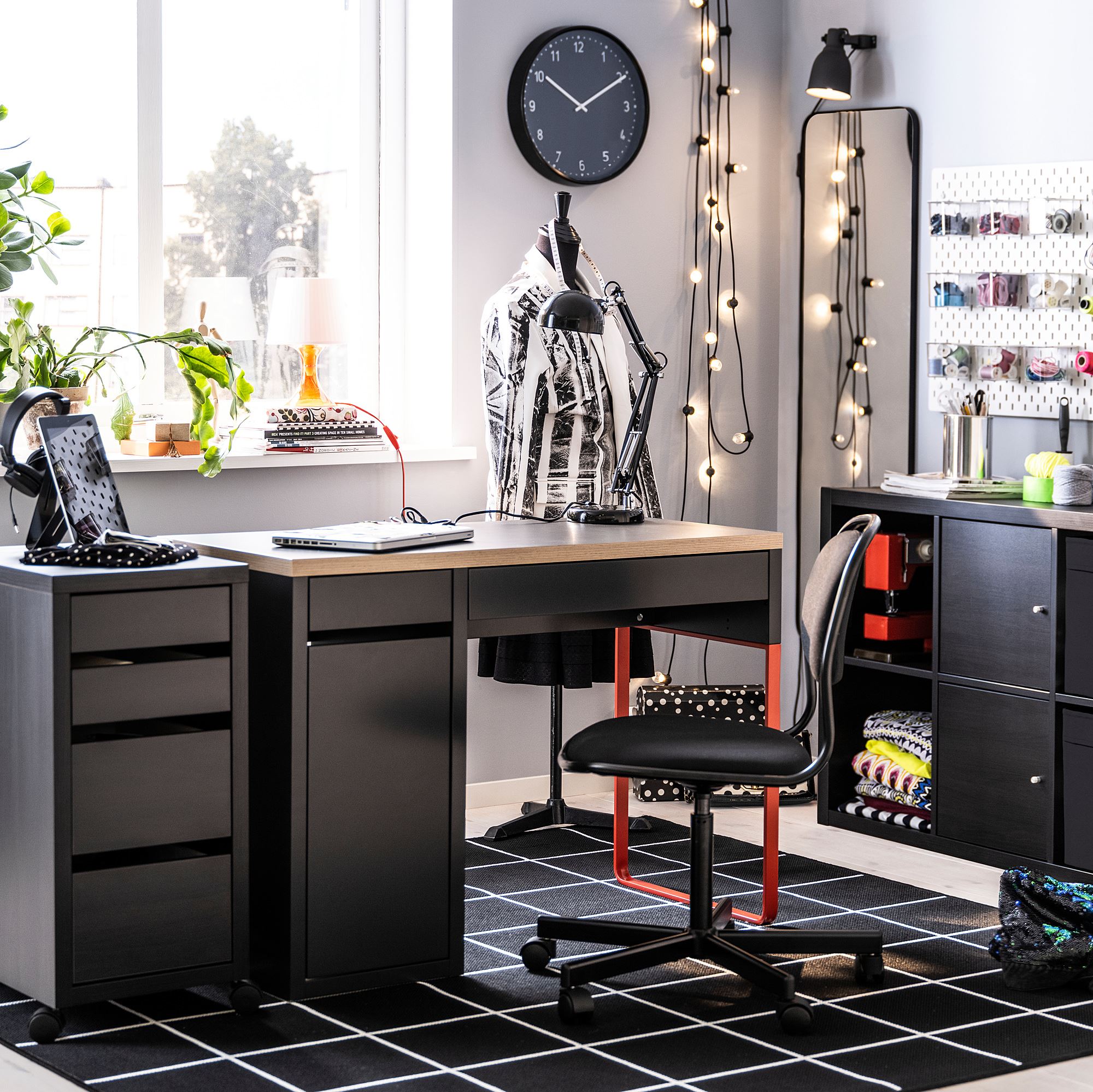 MICKE IKEA МИККЕ Тумба с ящиками на колесах, черно-коричневый, 35x75 см
