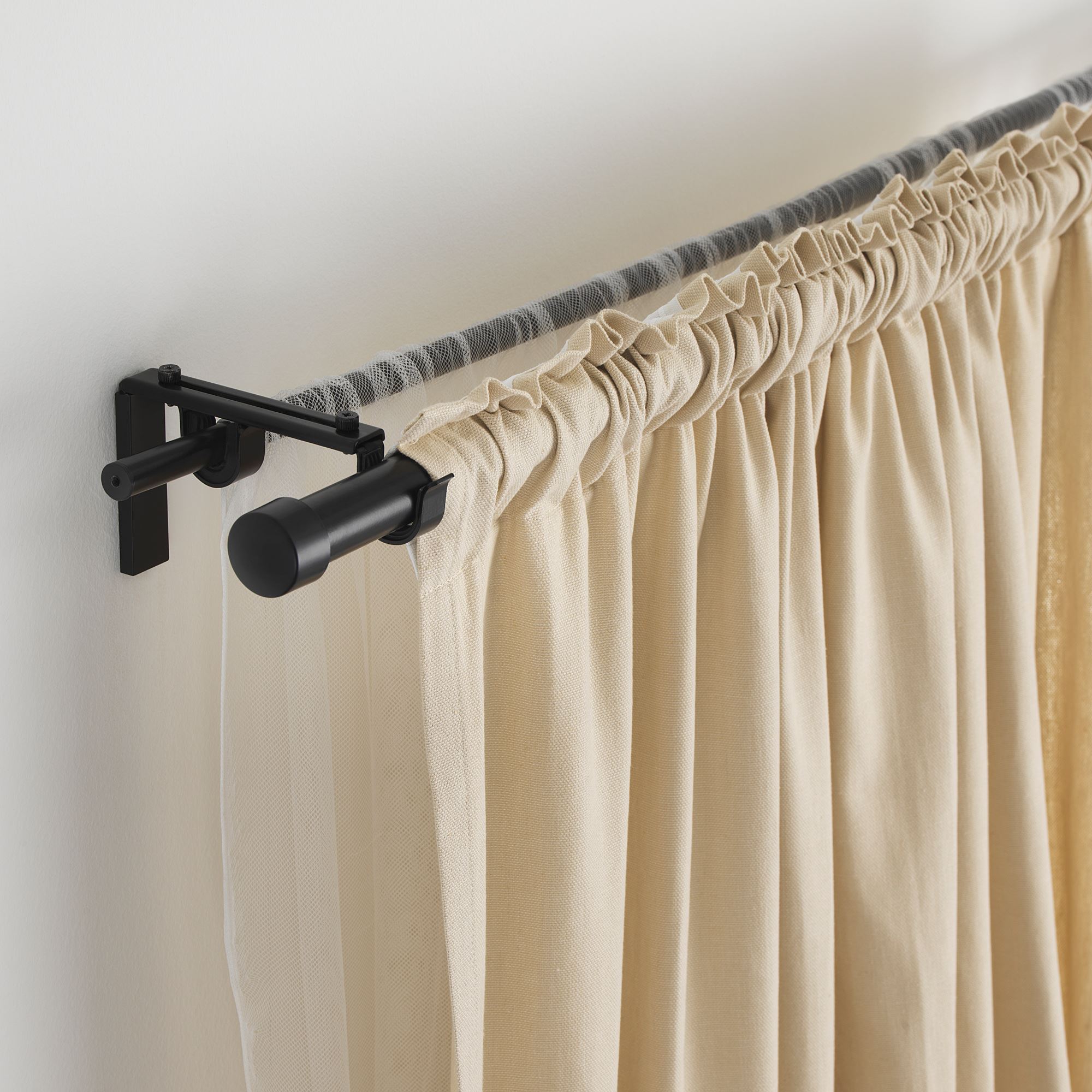 HUGAD IKEA ХУГАД Карниз гардинный, черный 210-385 см