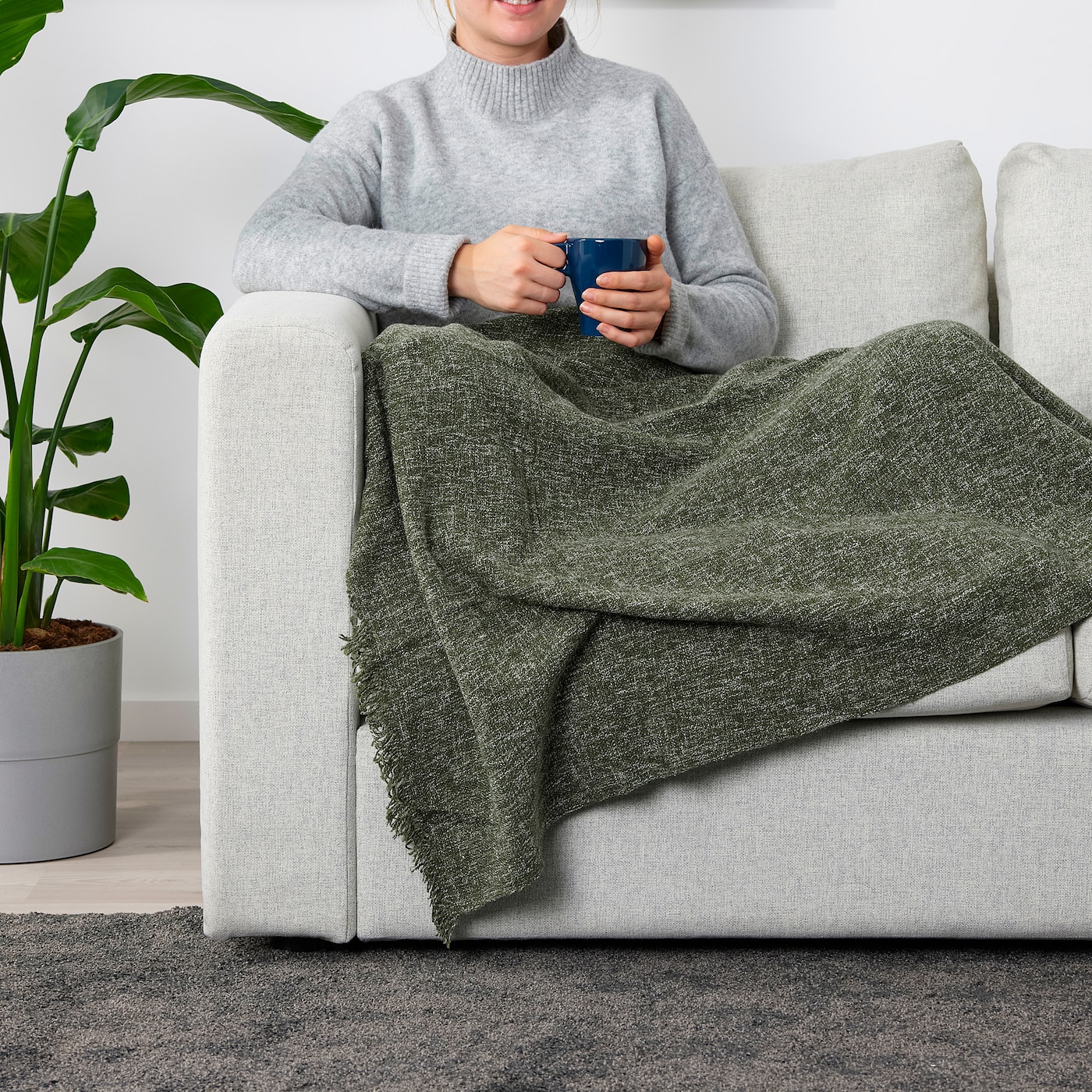INGRUN IKEA ИНГРУН Плед, темно-зеленый, 130x170 см  (ТОВАР ВЫШЕЛ ИЗ АССОРТИМЕНТА)