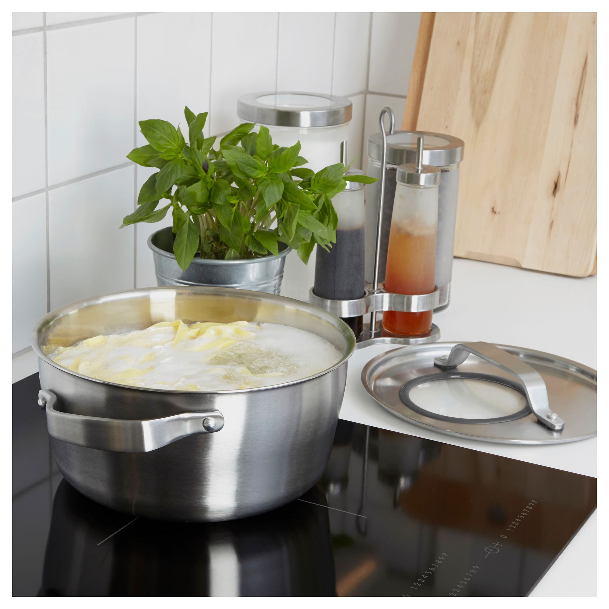 SENSUELL IKEA Кастрюля с крышкой, 4 л, нержавеющая сталь (ТОВАР ВЫШЕЛ ИЗ АССОРТИМЕНТА)