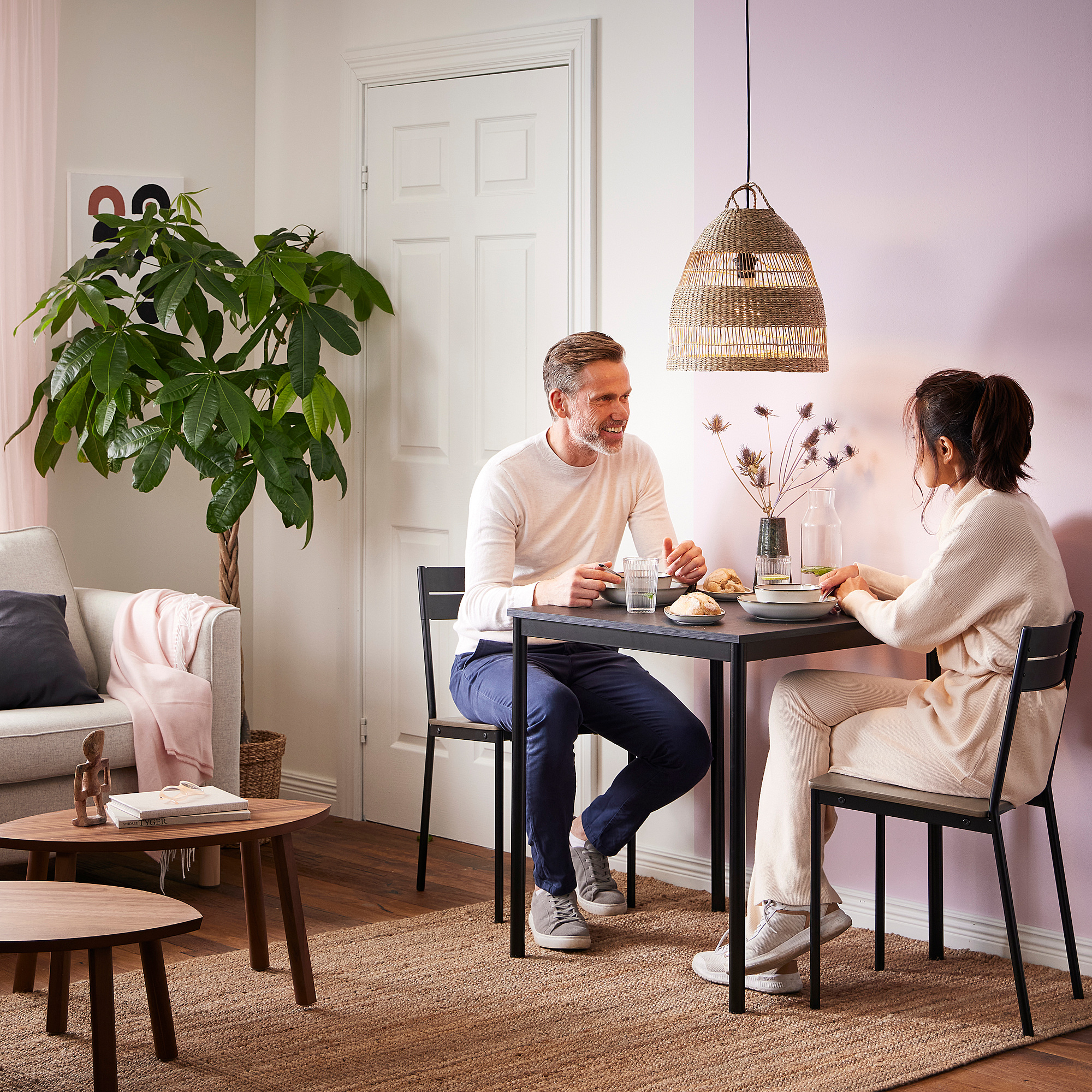SANDSBERG IKEA Стол, 67x67 см, черный