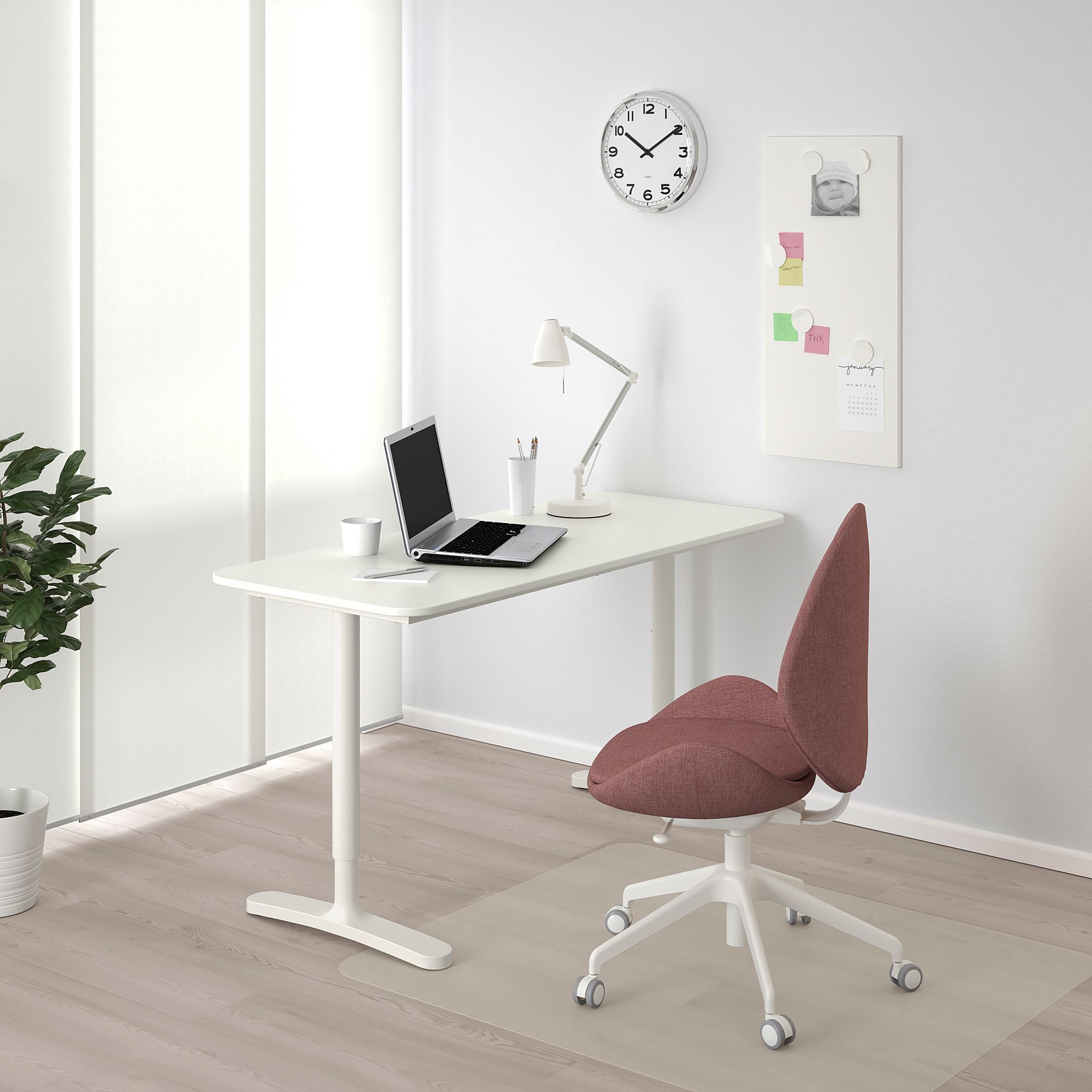 BEKANT IKEA Стол, белый, 140x60 cm  (ТОВАР ВЫШЕЛ ИЗ АССОРТИМЕНТА)