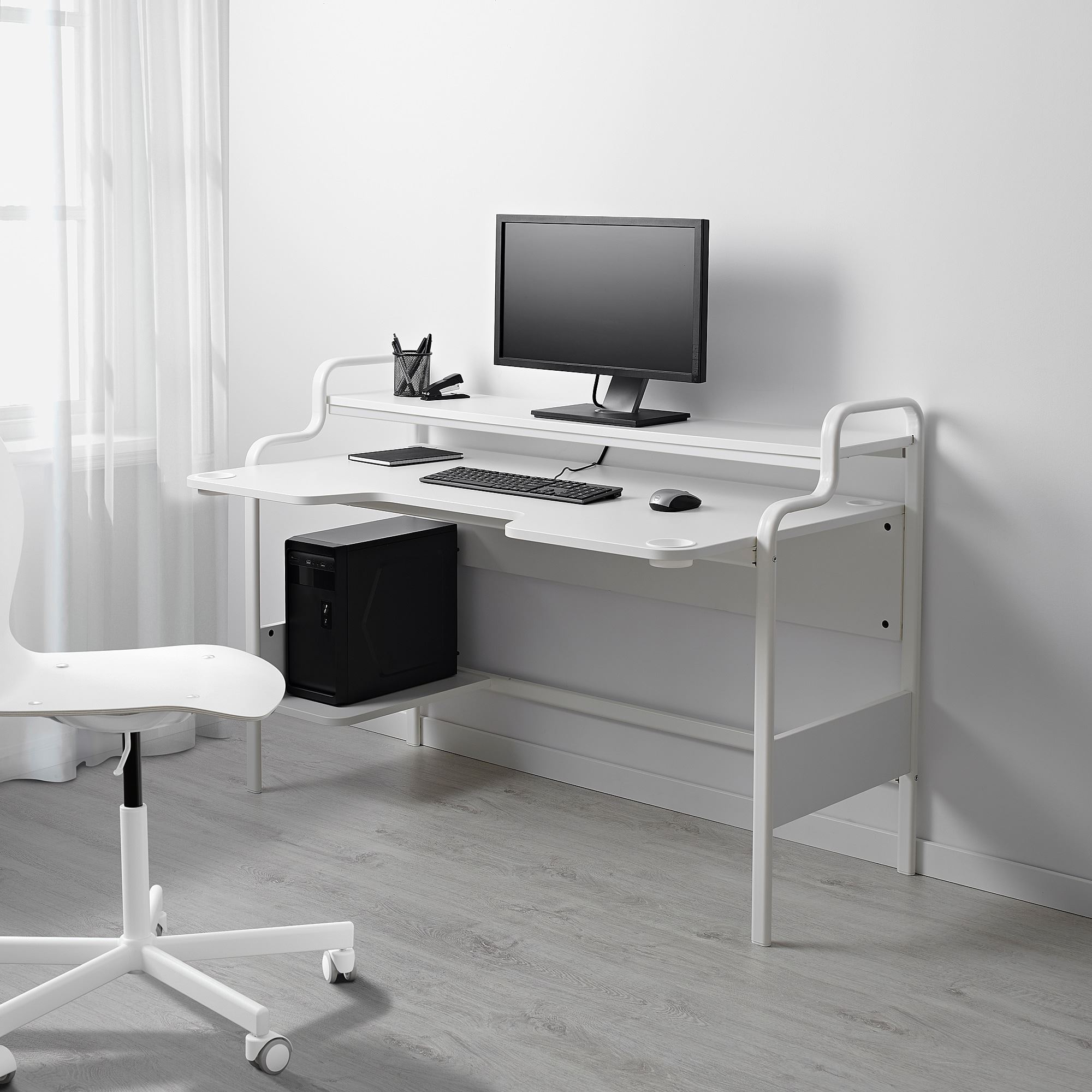 FRDDE IKEA Геймерский стол, 140x74x73 см, белый  (ТОВАР ВЫШЕЛ ИЗ АССОРТИМЕНТА)