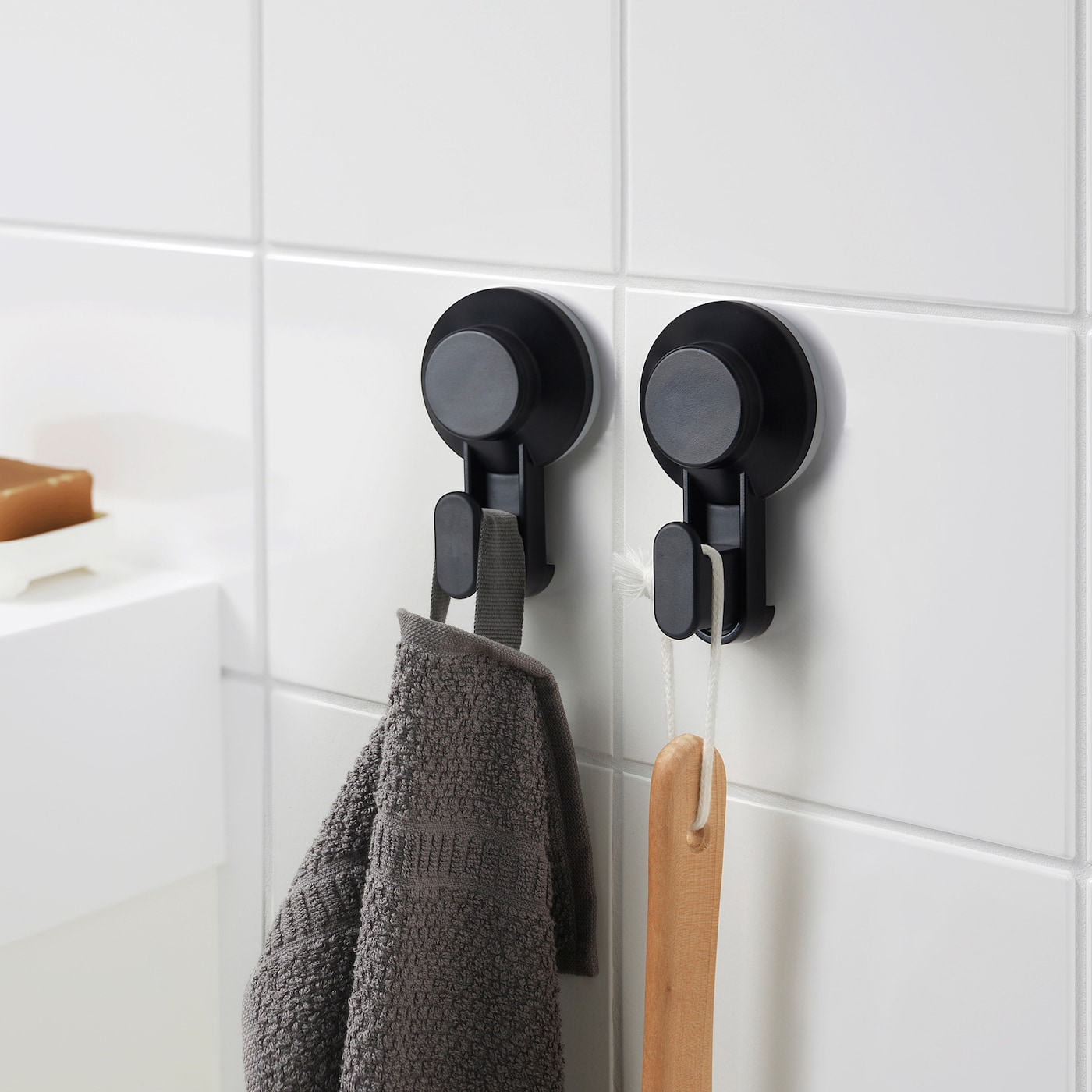 TISKEN IKEA Крючок с присоской, чёрный