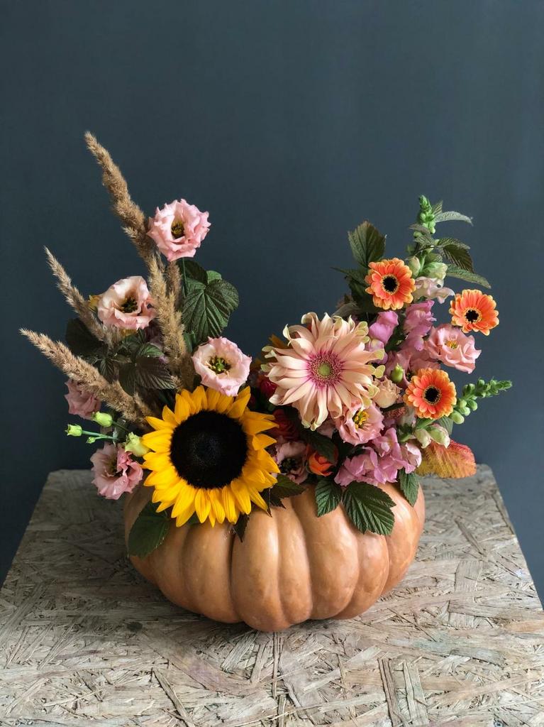 букет цветов в тыкве #250