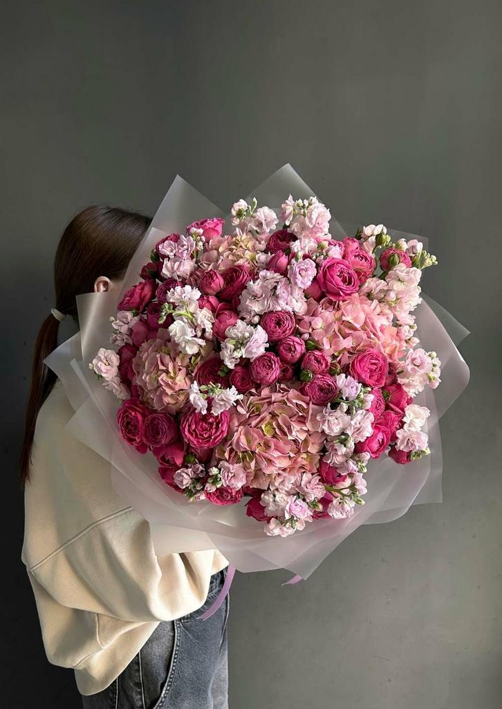 авторский букет с маттиолой