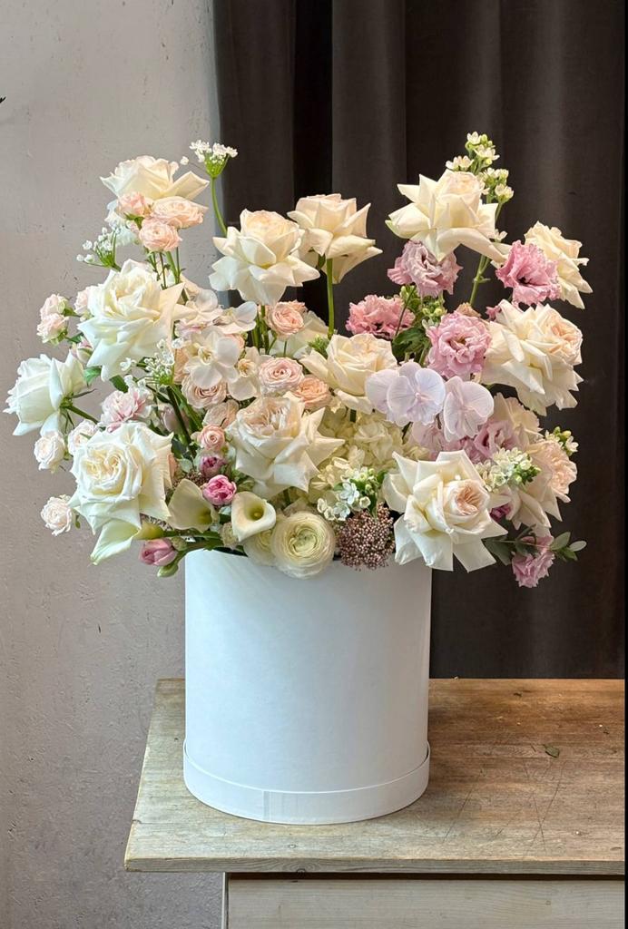 Композиция в шляпной коробке #326