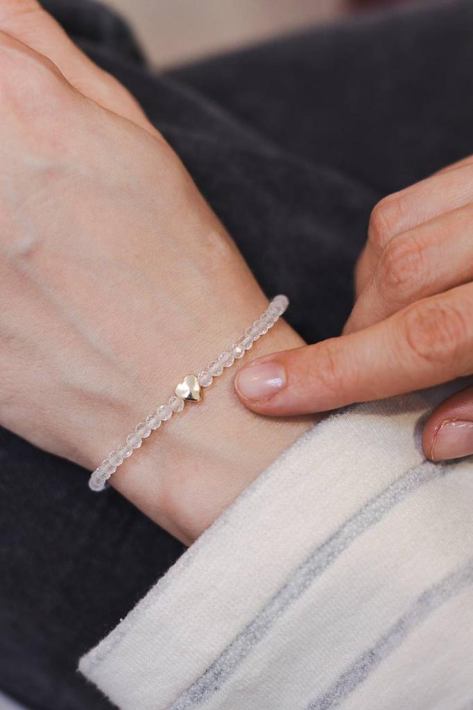 Браслет из горного хрусталя с сердечком