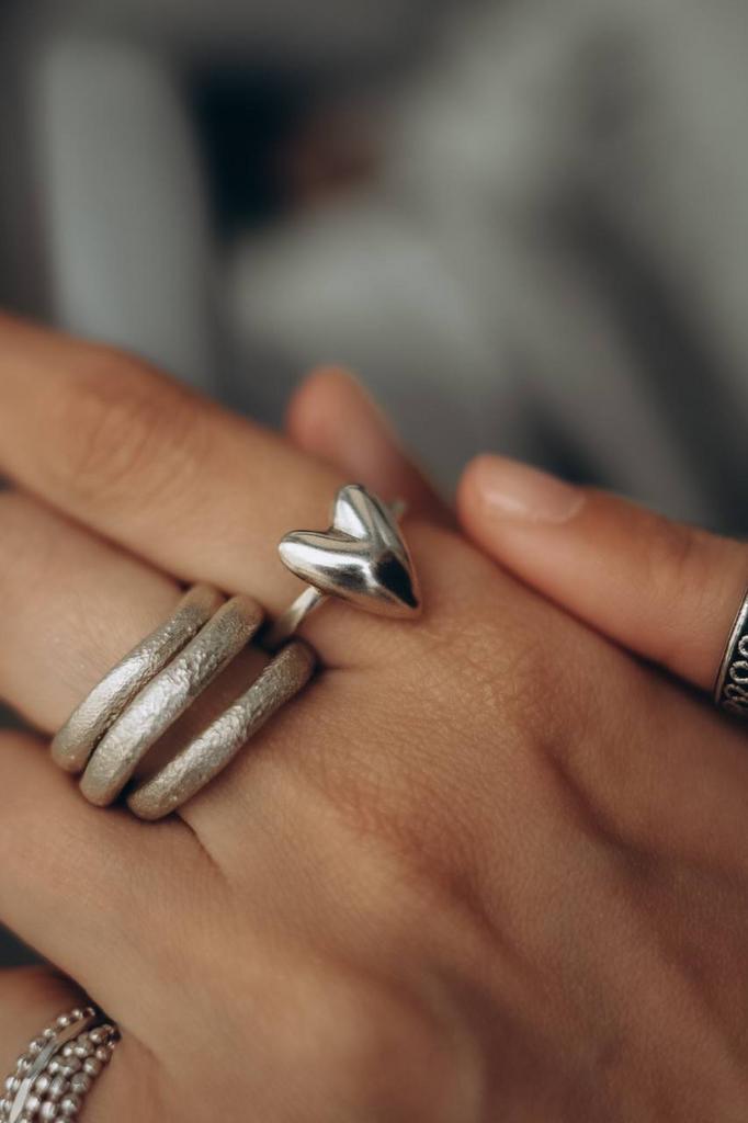 кольцо сердечко