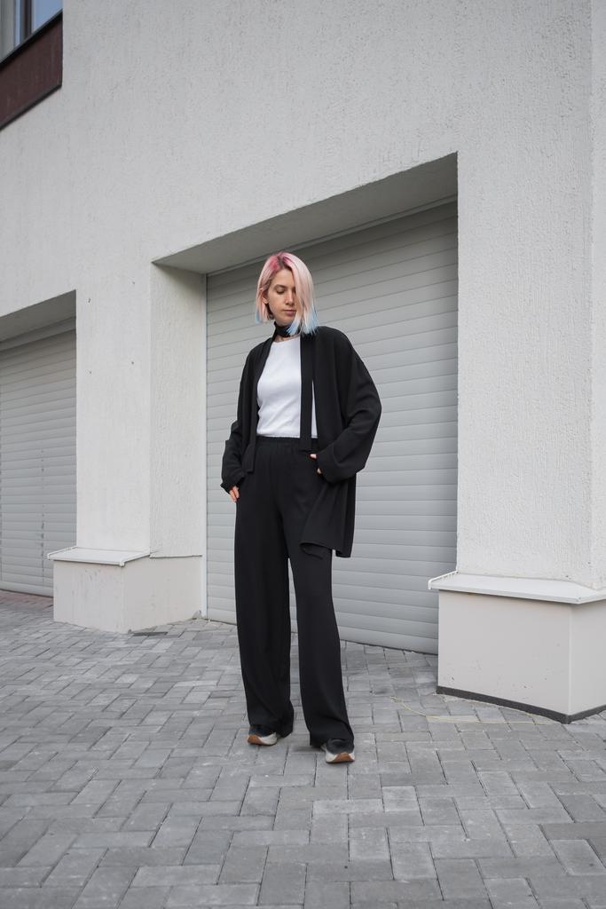 Широкие брюки из облегчённой ткани чёрные