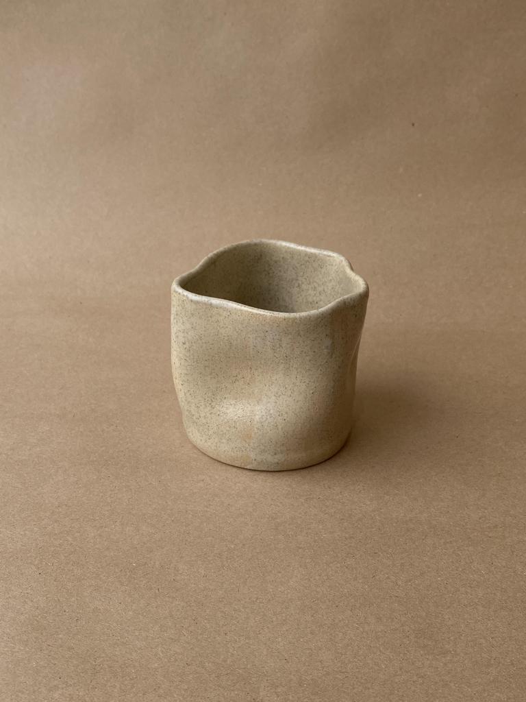 Стакан "Мятый" бежевый