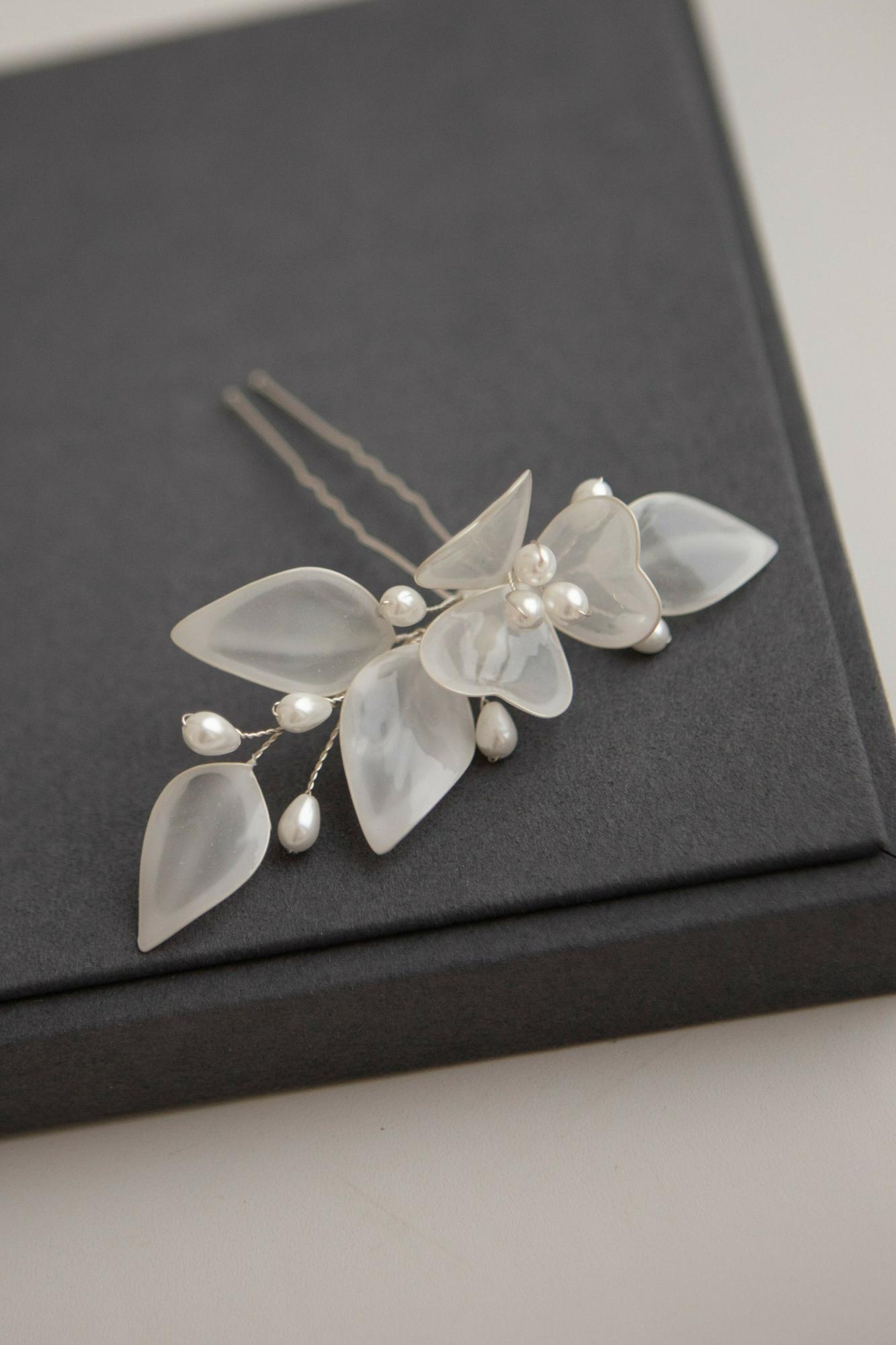 шпильки в прическу,  свадебные прически со шпильками, шпилька в прическу купить, свадебные украшения для волос, свадебный аксессуар, свадебные украшения на голову, украшения для невесты, свадебные украшения для невесты, украшения невесты купить,  украшения невесты фото, украшение на голову для невесты, бижутерия невеста,  свадебный бижутерия,  бижутерия интернет магазин,  украшения ручной работы купить,  украшения ручной работы,  авторские украшения ручной работы