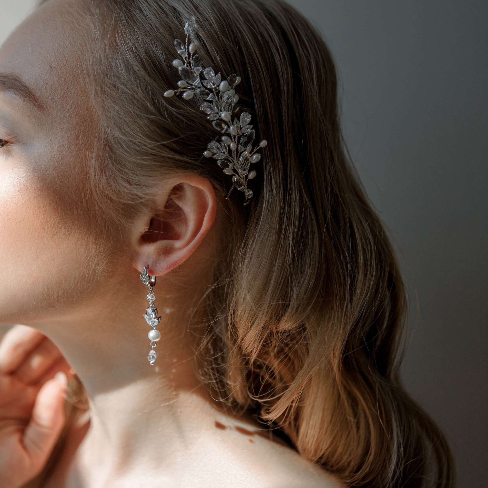 веточка в прическу,  свадебные прически с веточкой, веточка в прическу купить, свадебные украшения для волос, свадебный аксессуар, свадебные украшения на голову, украшения для невесты, свадебные украшения для невесты, украшения невесты купить,  украшения невесты фото, украшение на голову для невесты, бижутерия невеста,  свадебный бижутерия,  бижутерия интернет магазин,  украшения ручной работы купить,  украшения ручной работы,  авторские украшения ручной работы