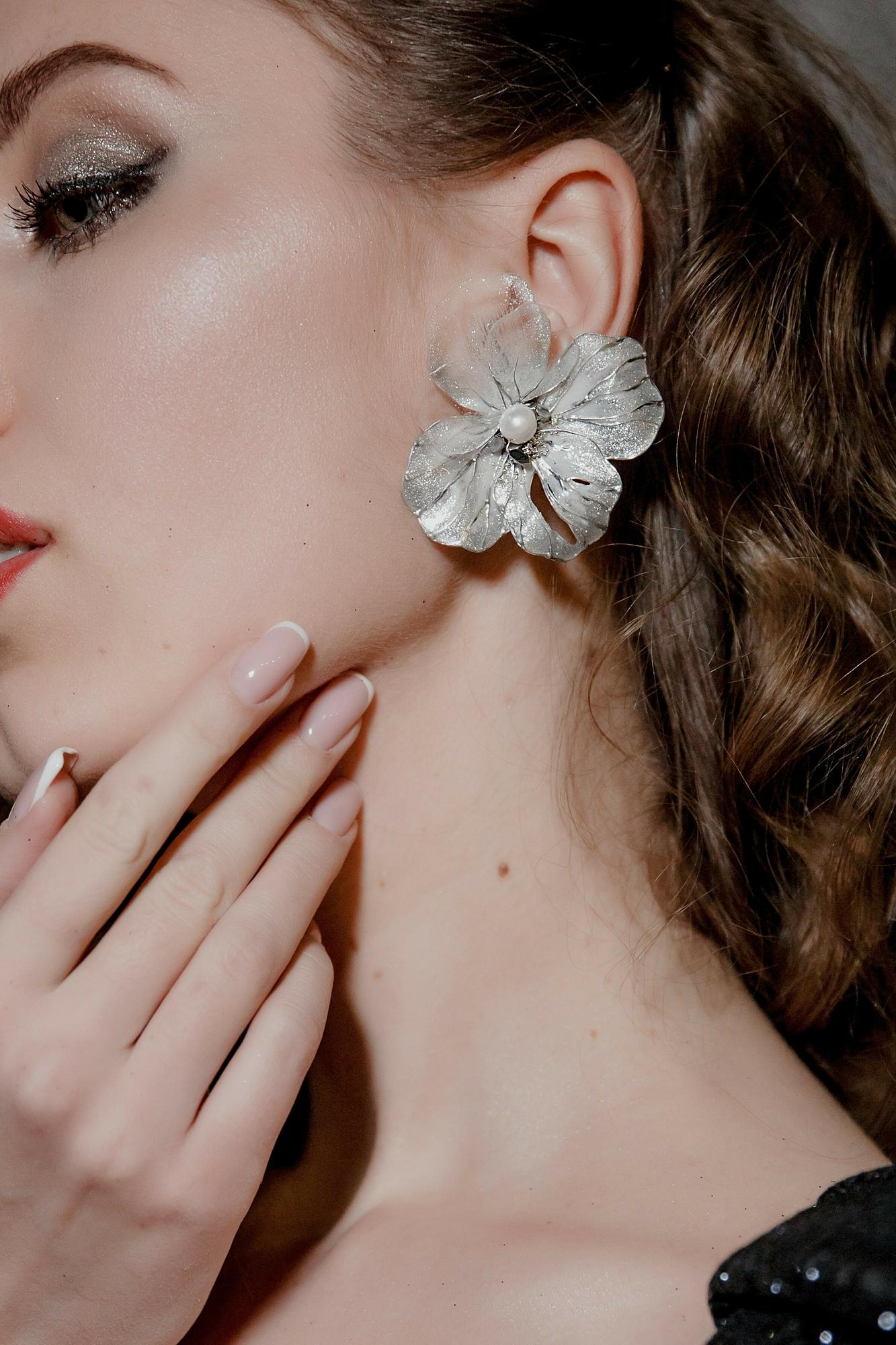 моносерьги, моносерьга вечерняя, вечерние серьги, свадебные серьги спб, вечерняя бижутерия купить, серьги на новый год купить