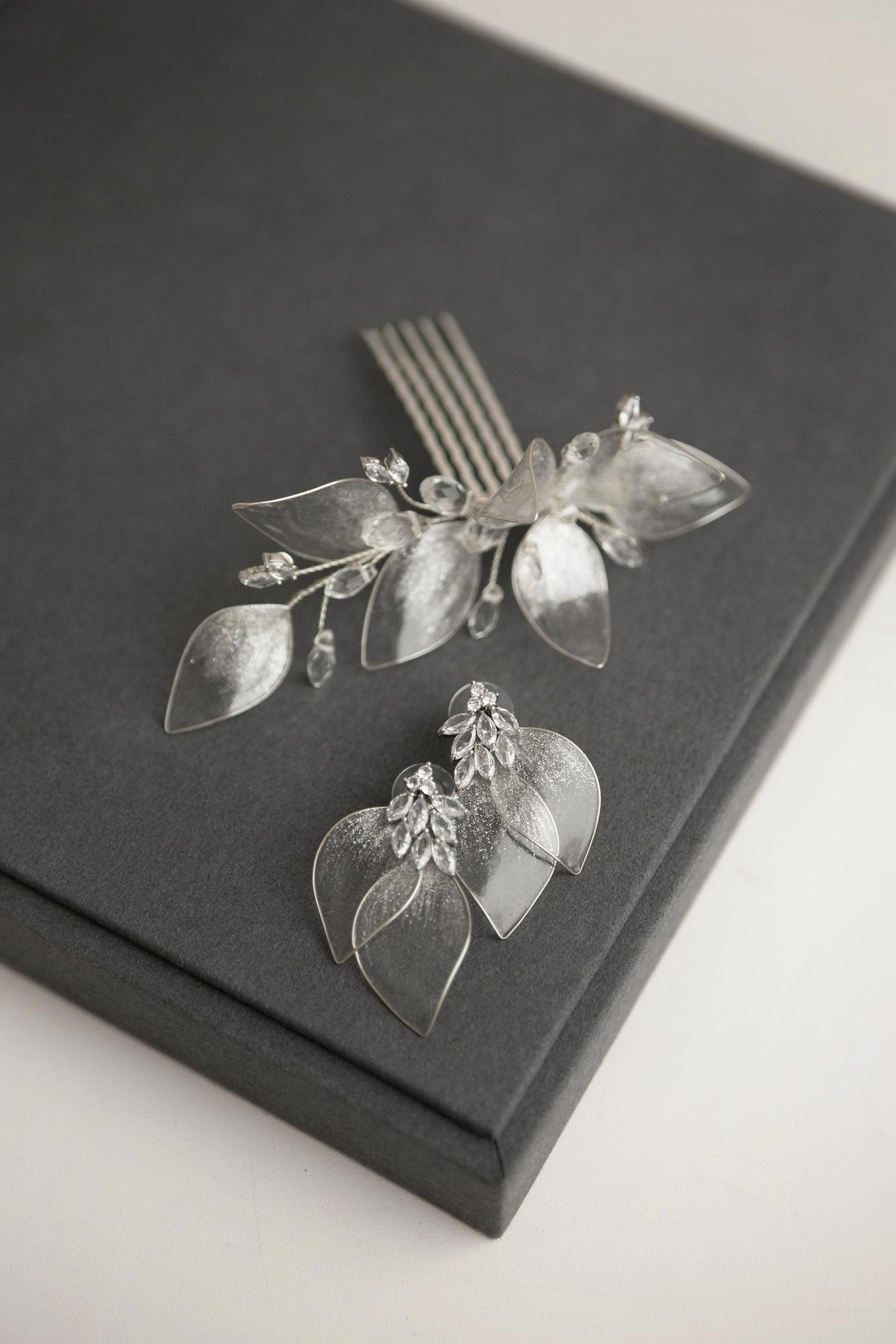 гребень в прическу, гребень ручной работы, свадебные украшения в волосы, свадебный гребень, гребень для невесты, гребень свадебный с жемчугом