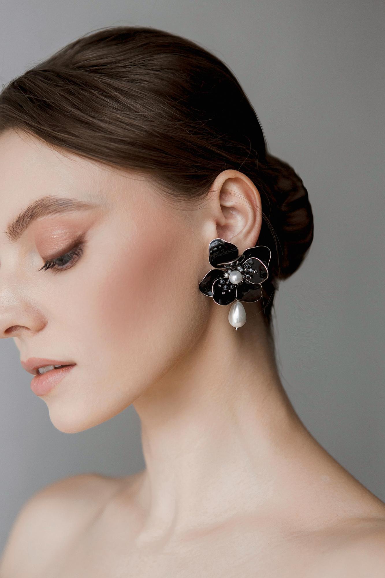 серьги цветы, серьги цветы купить, свадебные серьги цветы купить, свадебная бижутерия, серьги для невесты, серьги на свадьбу, вечерние серьги, свадебные серьги, серьги с фианитами, серьги лепестки, серьги с лепестками купить