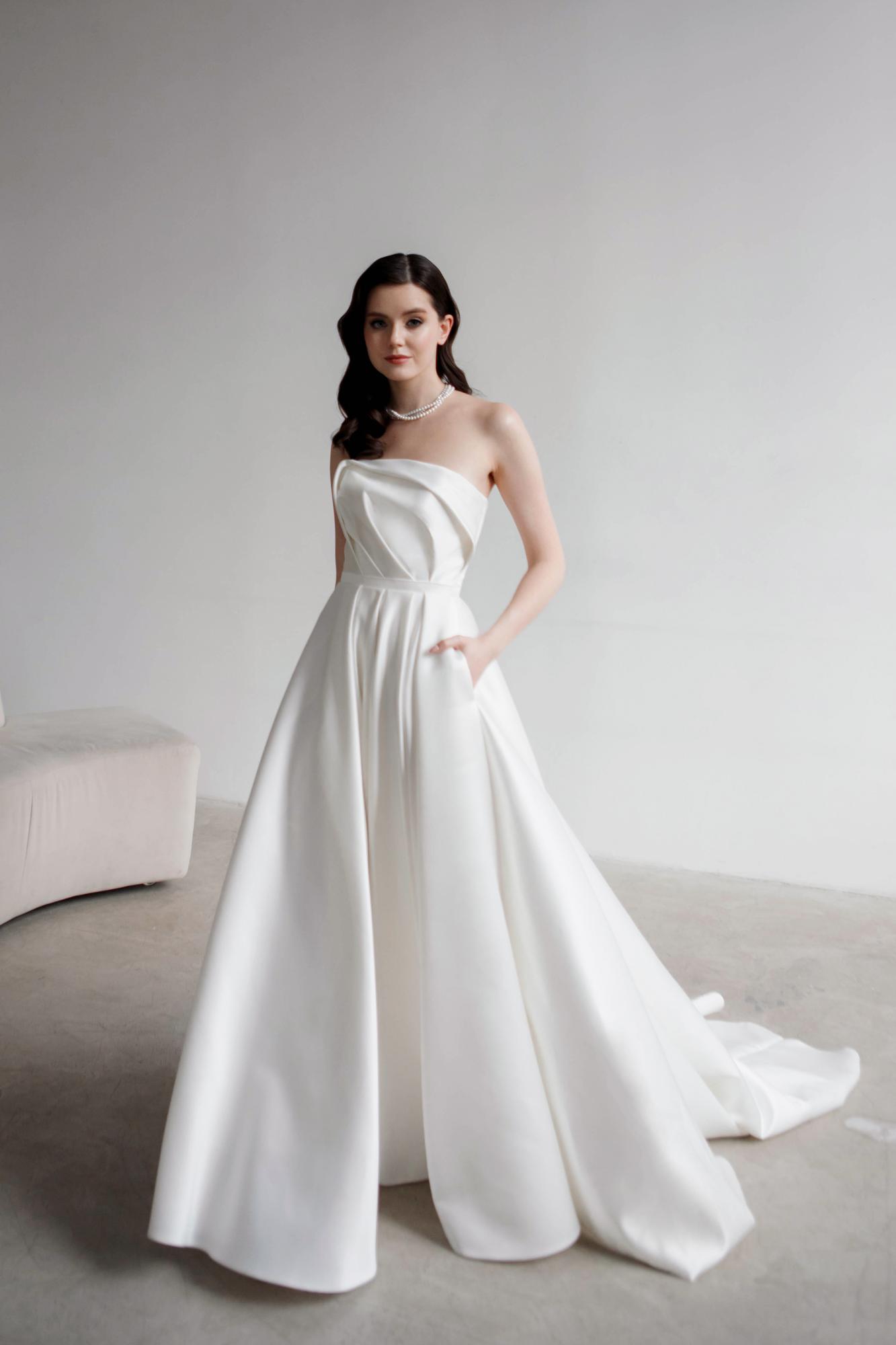 свадебное платье купить, свадебное платье спб, белое свадебное платье, свадебное платье со шлейфом, корсетное свадебное платье купить,  дизайнерские свадебные платья