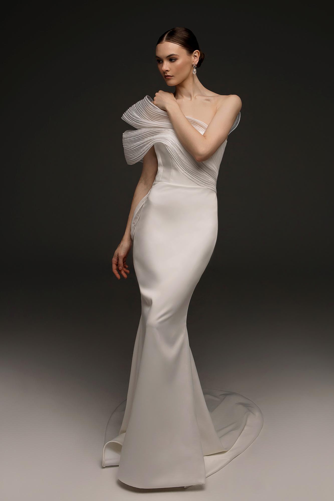 свадебное платье купить, свадебное платье со шлейфом, свадебное платье с воланами, свадебное платье спб, белое свадебное платье, свадебное платье со шлейфом, корсетное свадебное платье купить,  дизайнерские свадебные платья