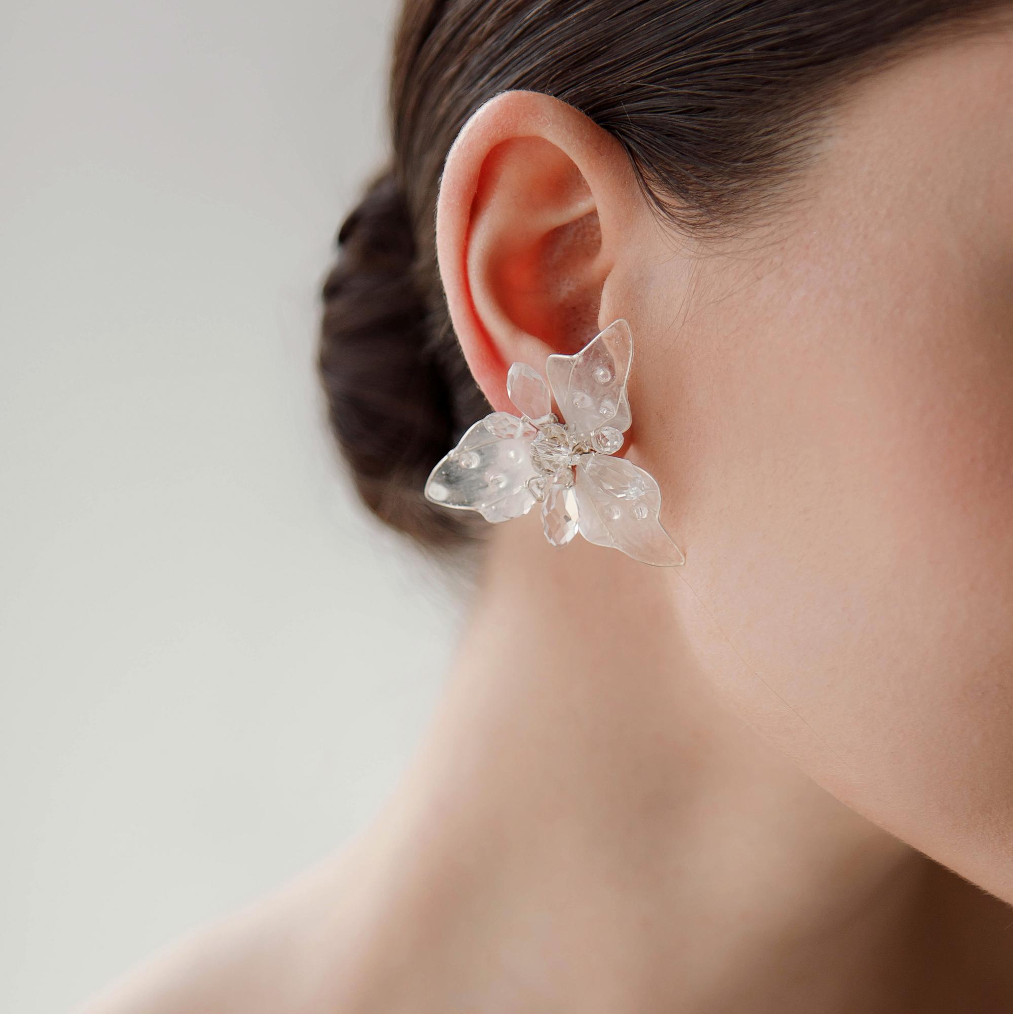 серьги цветы, серьги цветы купить, свадебные серьги цветы купить, свадебная бижутерия, серьги для невесты, серьги на свадьбу, вечерние серьги, свадебные серьги, серьги с фианитами, серьги лепестки, серьги с лепестками купить