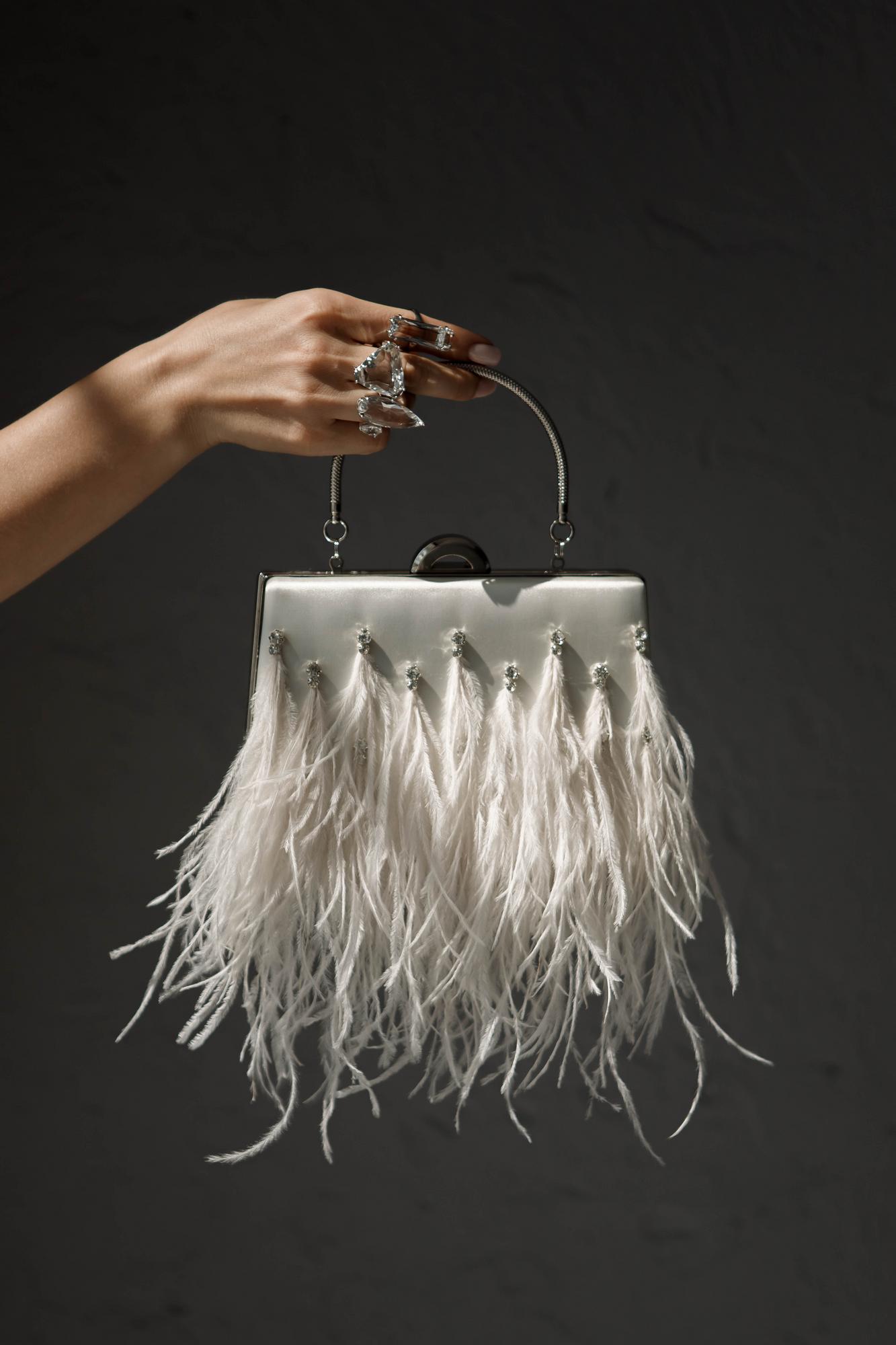 Свадебная сумочка с перьями