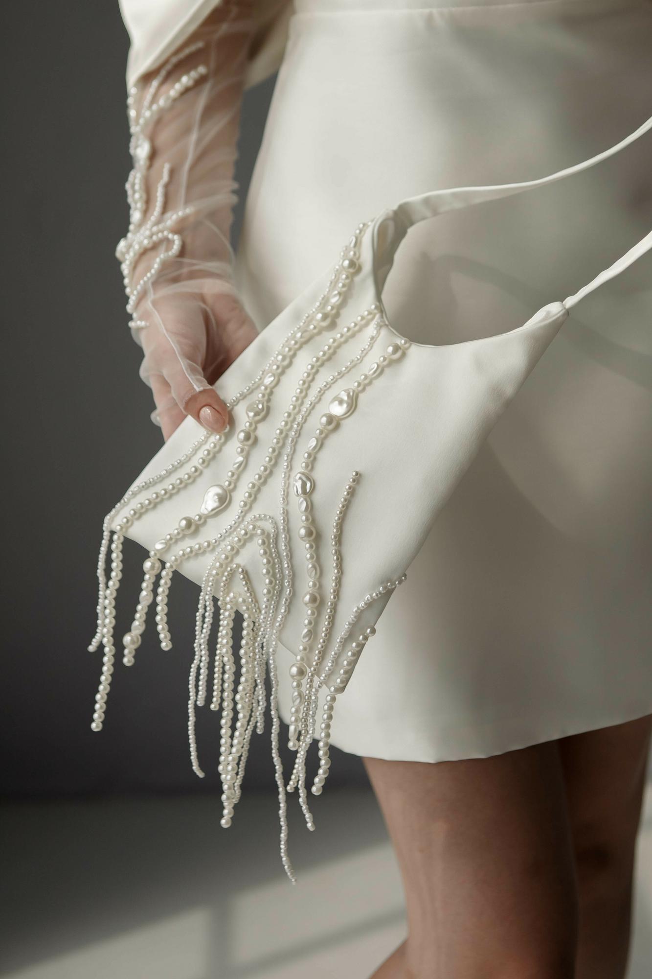 сумочка для невесты, свадебная сумочка, сумочка с жемчугом белая, сумочка ручной работы на свадьбу, свадебный клатч, клатч для невесты