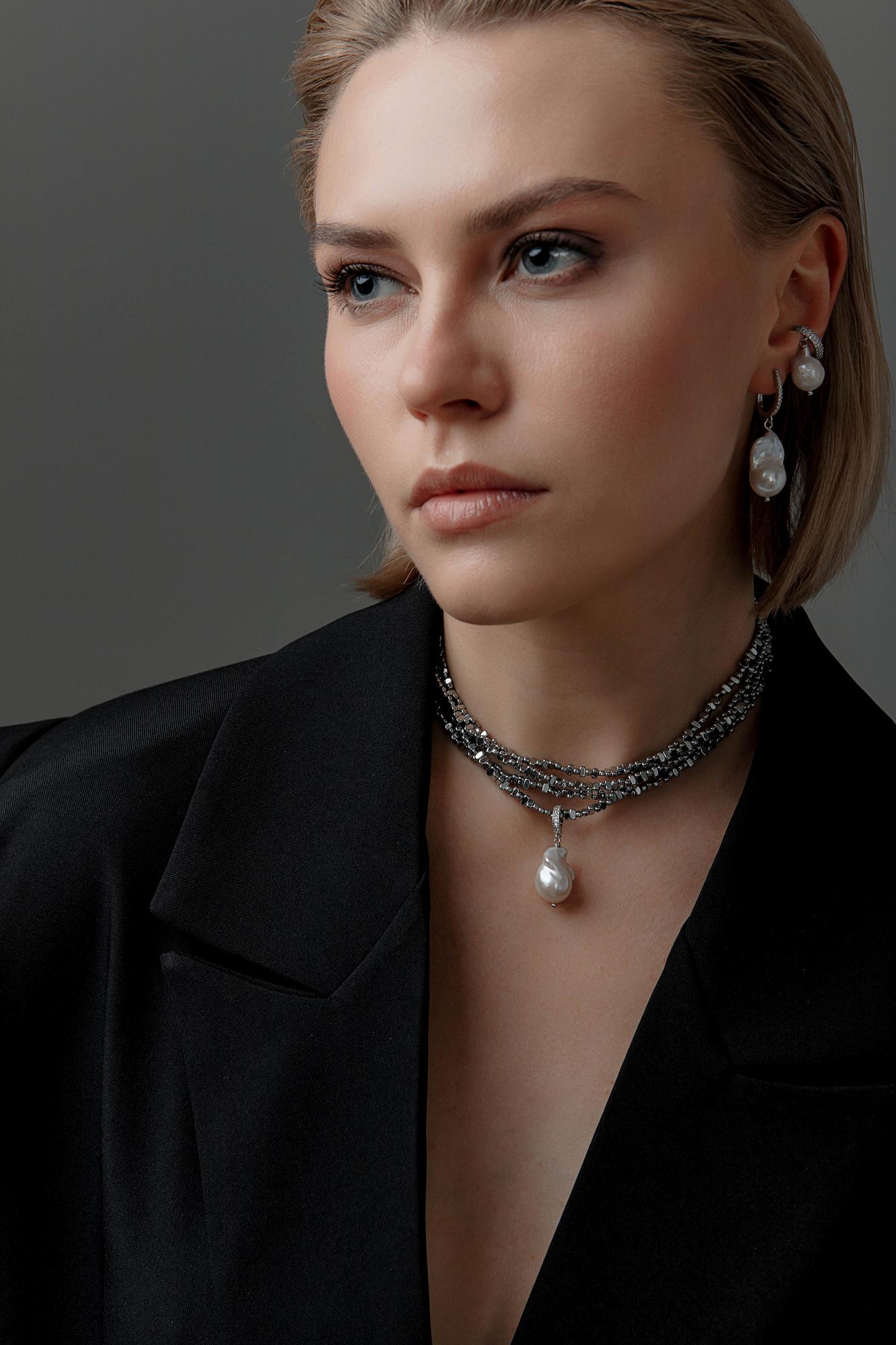 колье из барочного жемчуга, колье с гематитом, вечернее колье из жемчуга, колье ожерелье вечернее купить, ожерелье из гематита, вечерние украшение на шею