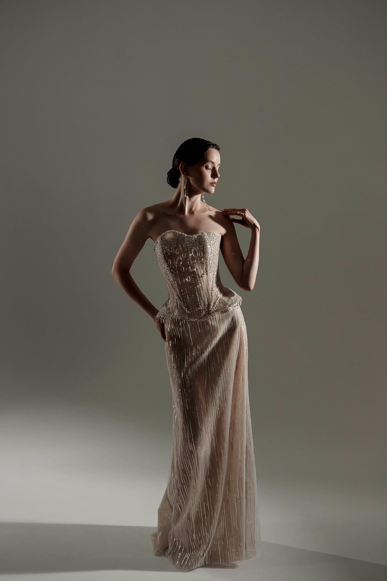 свадебное платье купить, свадебное платье спб, бежевое свадебное платье, свадебное платье со шлейфом, корсетное свадебное платье купить,  дизайнерские свадебные платья