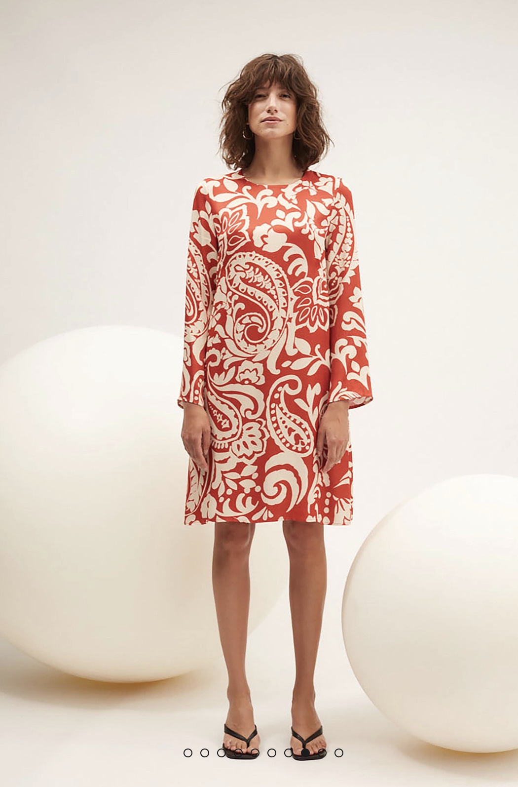 Платье цветы красное А-силуэт