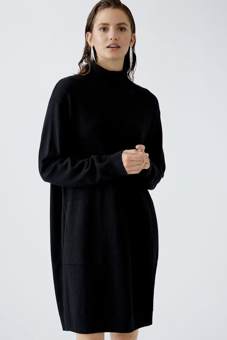 Платье трикотажное черное