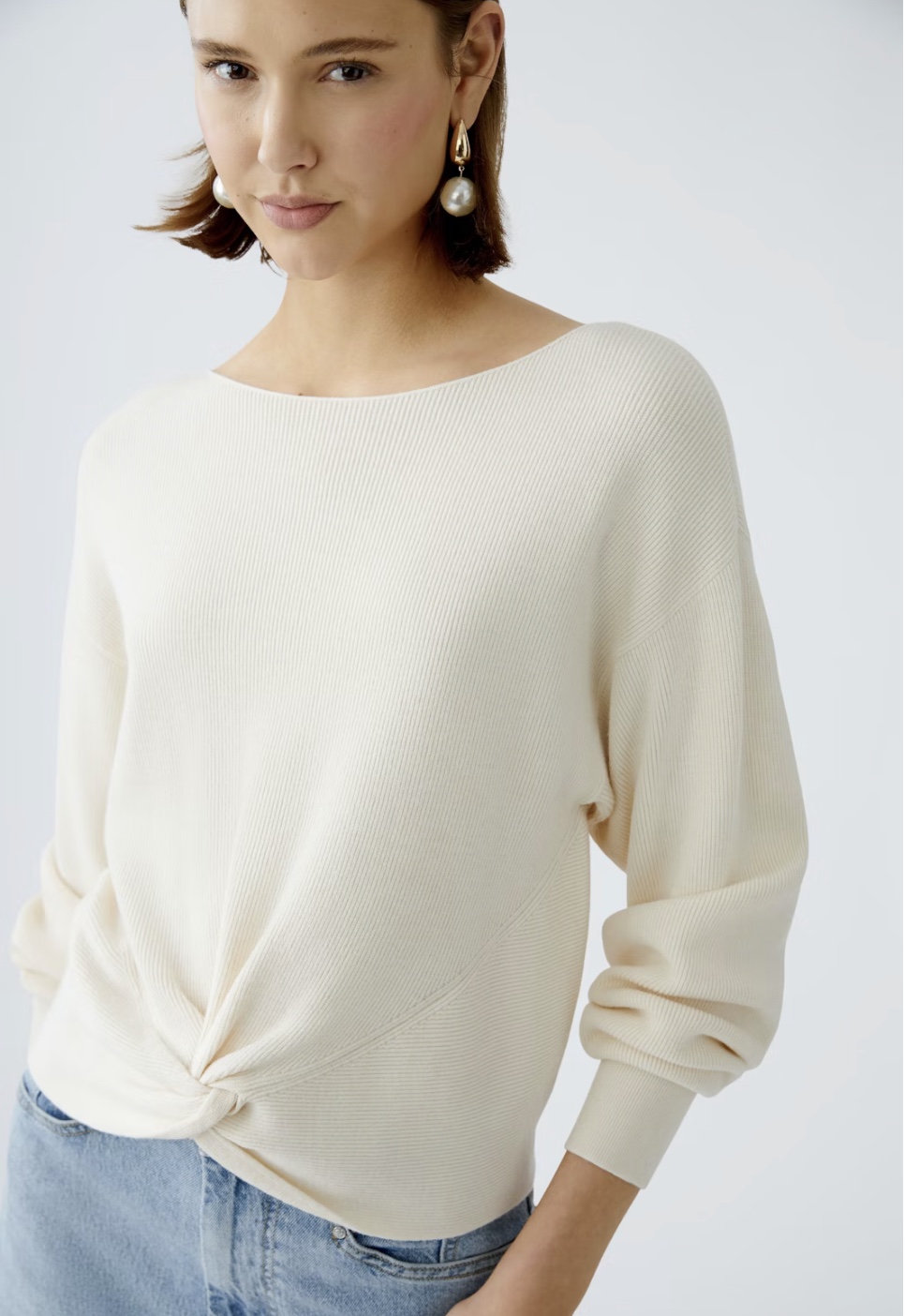 Джемпер с узлом