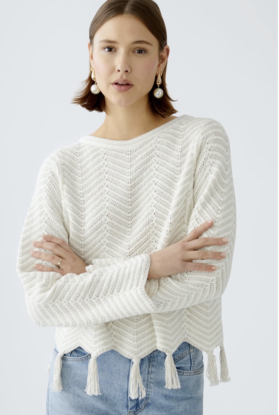 Джемпер с кистями