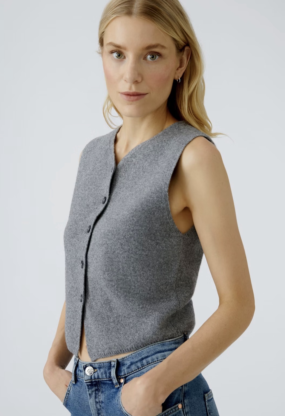 Трикотажный жилет на пуговицах
