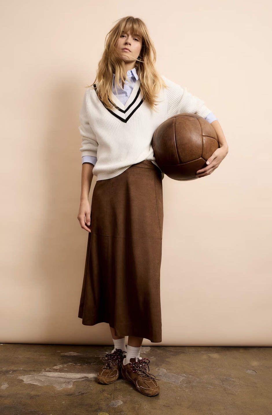 Джемпер в стиле коледж