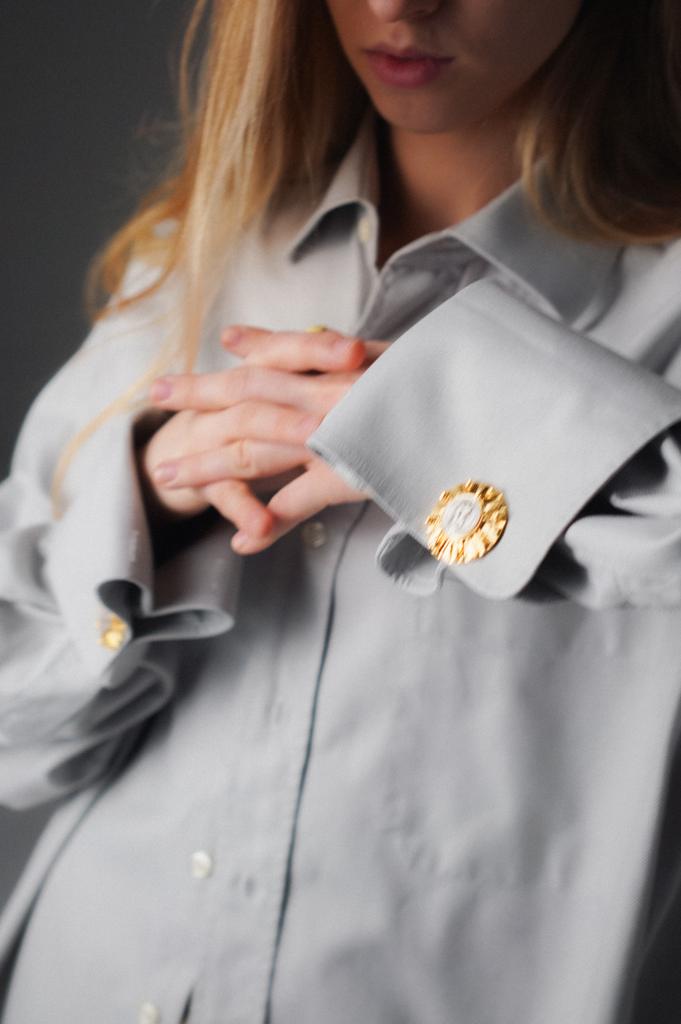 Рубашка с манжетами под запонки