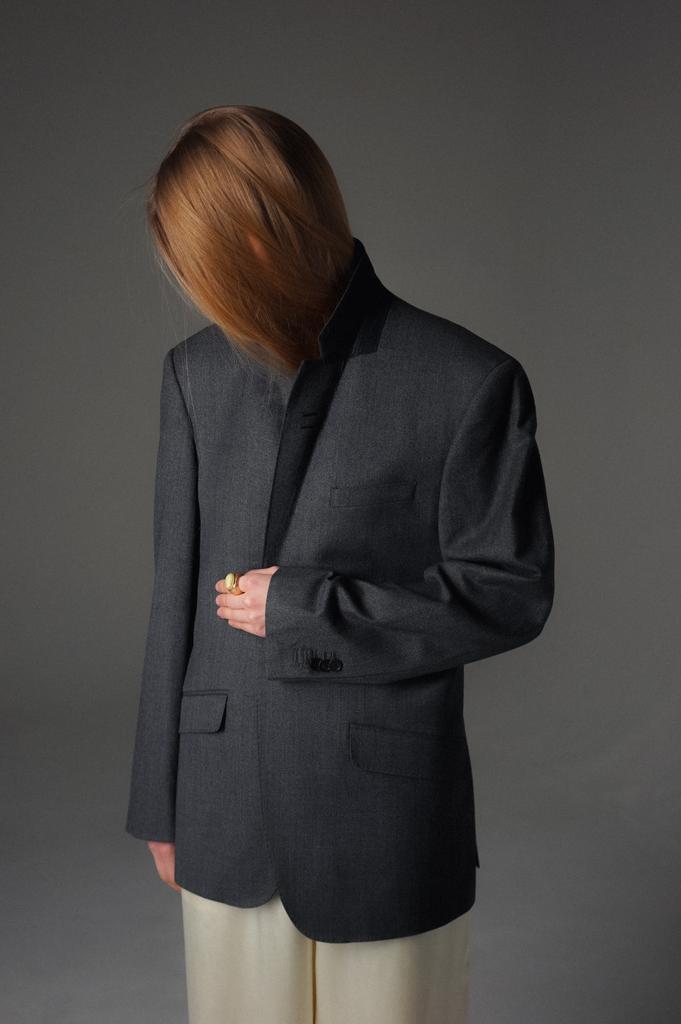 Классический серый пиджак