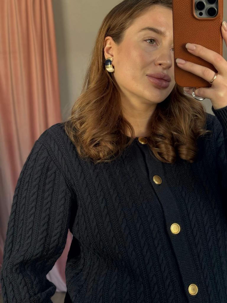 Кардиган с рельефными косами