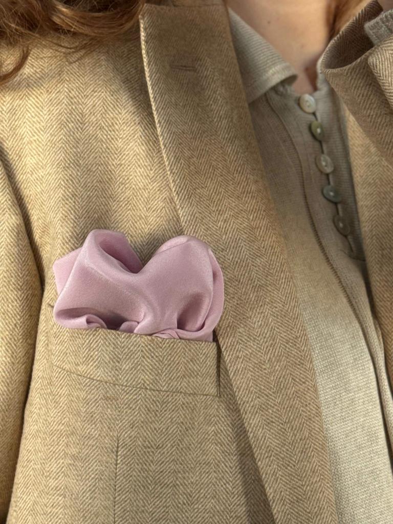 Платок из матового шелка