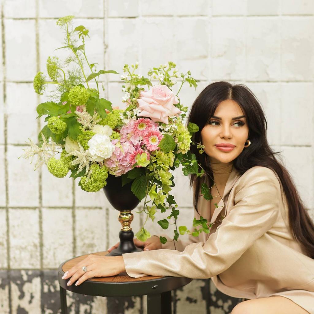 В кашпо № 10