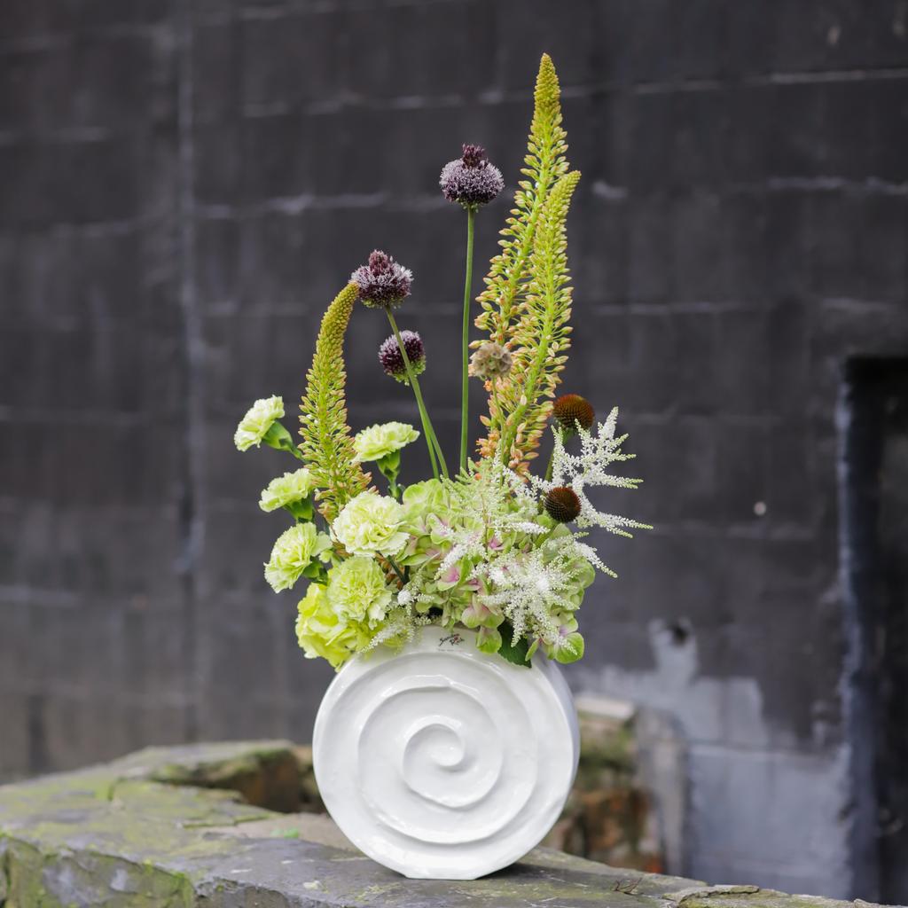 В кашпо № 31