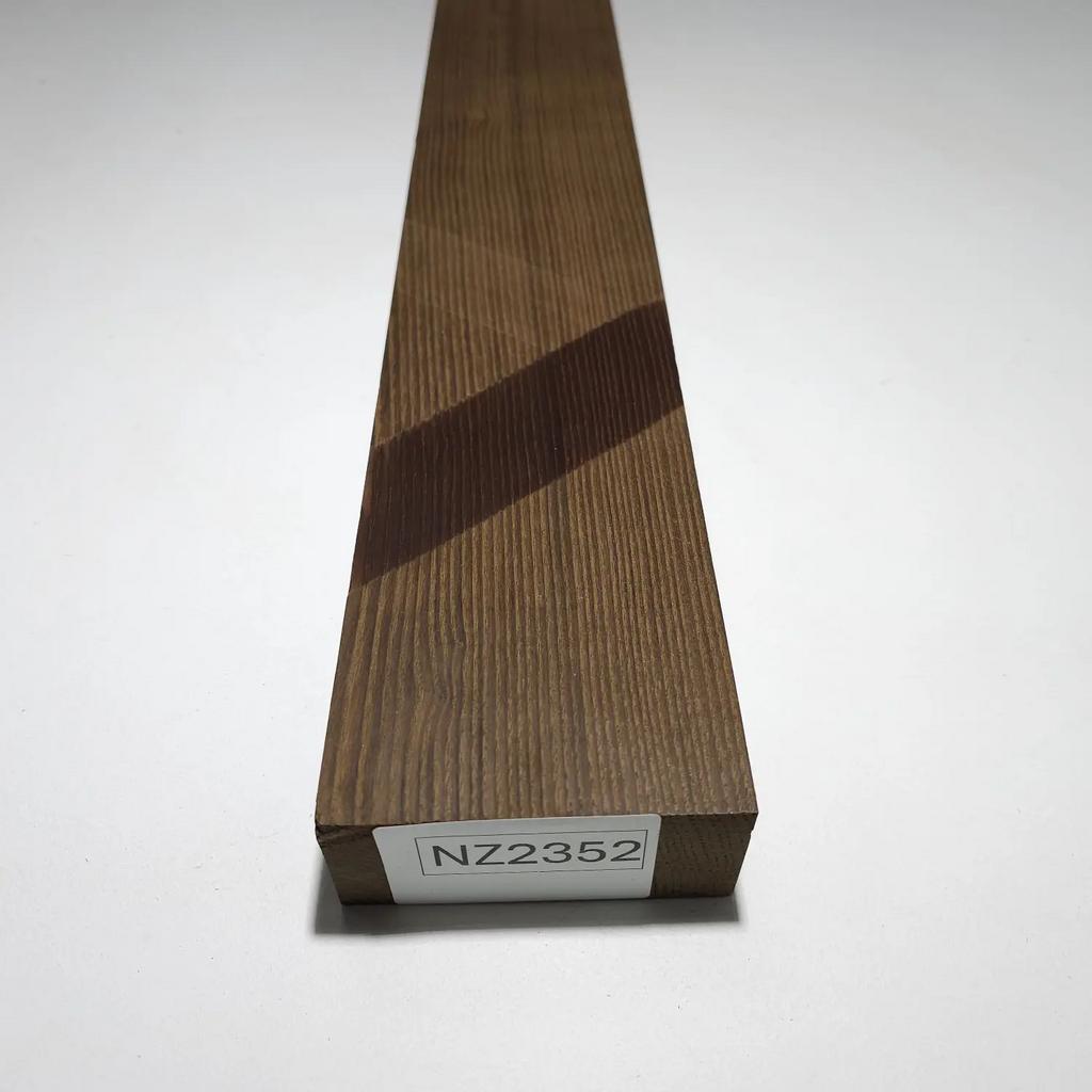 Заготовка столярная из древесины Термоясень  размеры 800*89*40  NZ2352