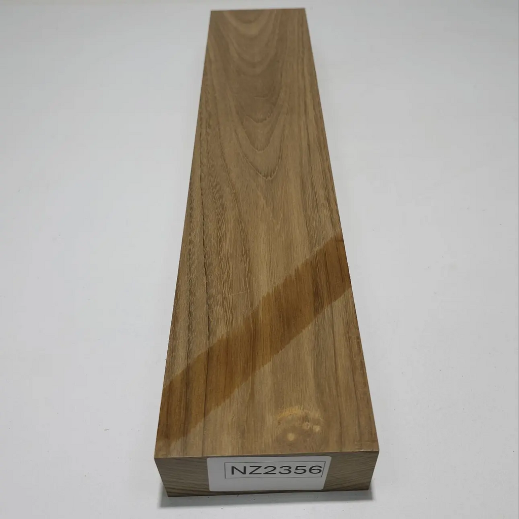 Заготовка столярная из древесины  Амазаку размеры 500*104*47мм NZ2356