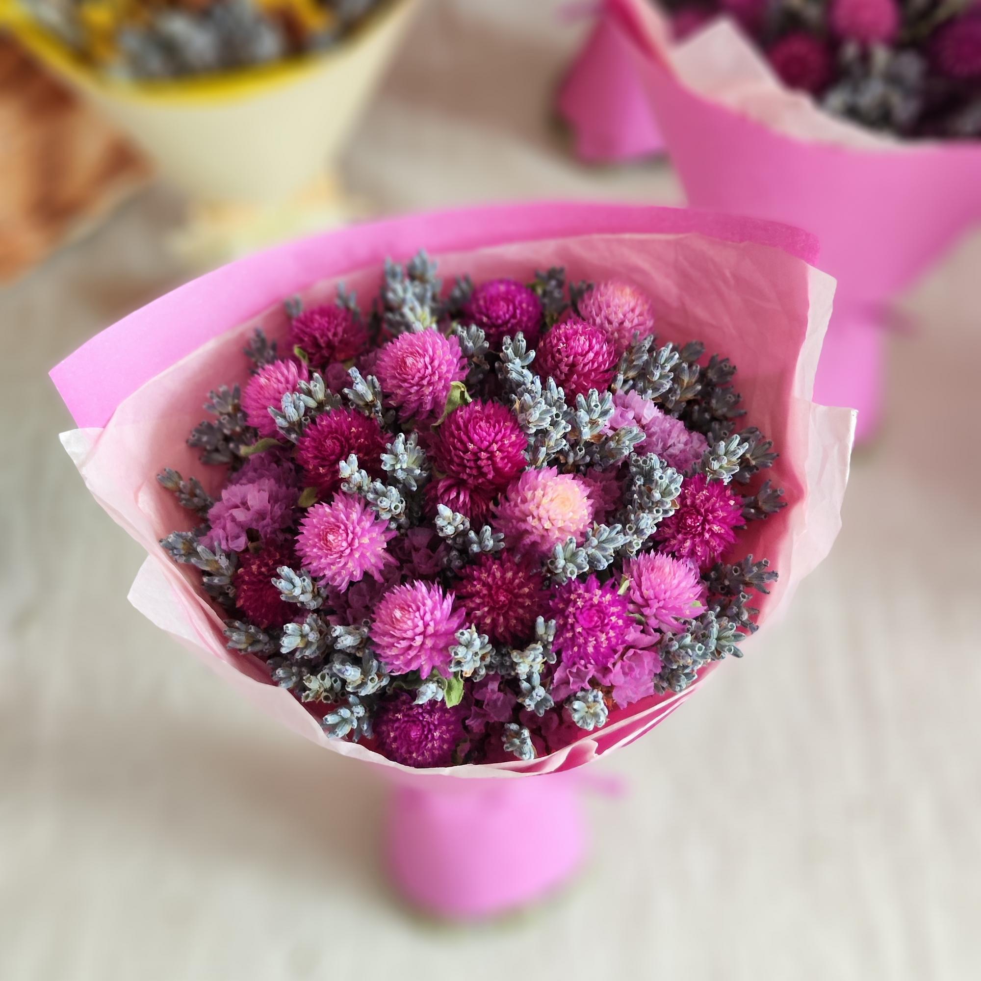 Букет-комплимент из Крымских сухоцветов, розово-лиловый