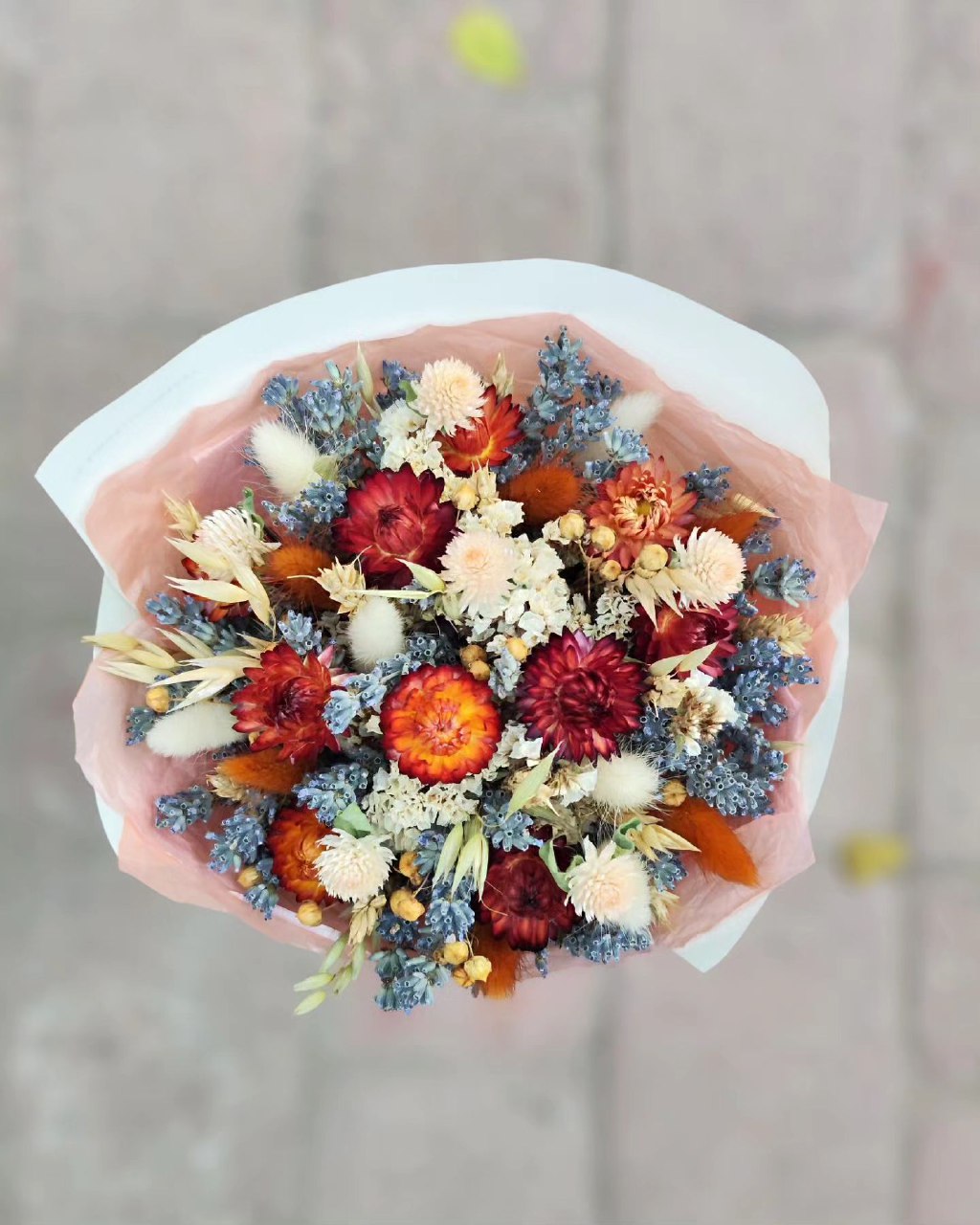 Букет комплимент из Крымского лавандина и сухоцветов "Осенний поцелуй"