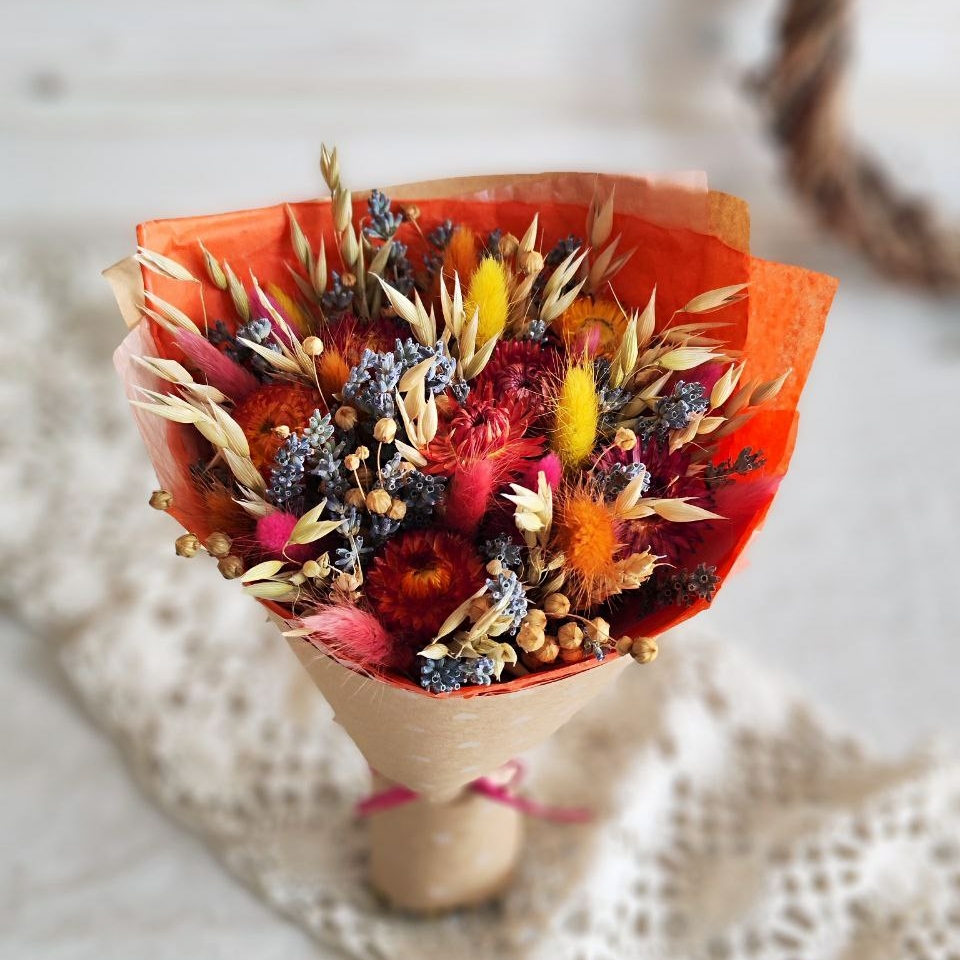 Букет комплимент из Крымского лавандина и сухоцветов, Яркие краски лета